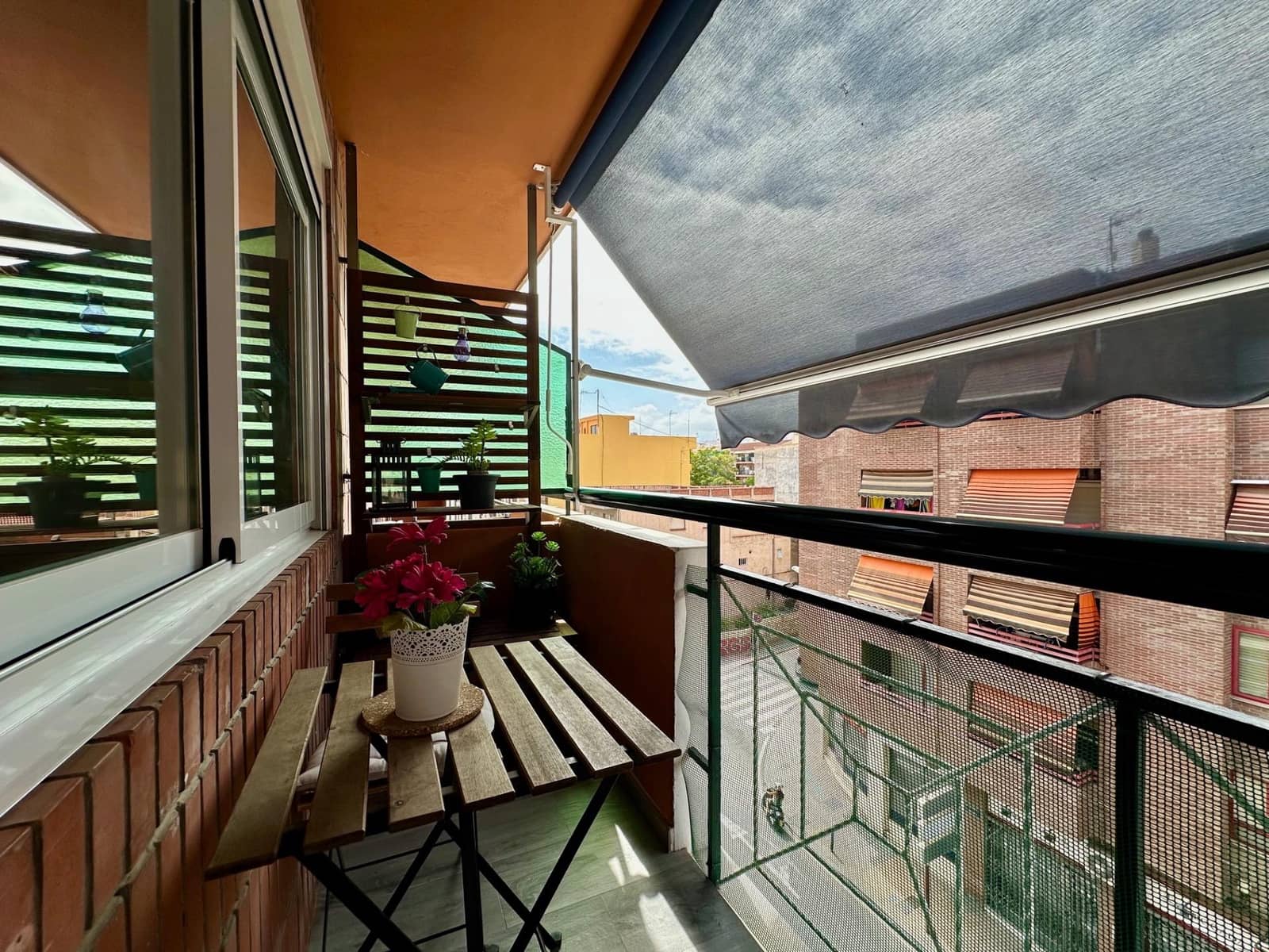 3 bedroom Apartment for rent in La Villajoyosa / Vila Joiosa - € 1,150 (Ref: 9215362)