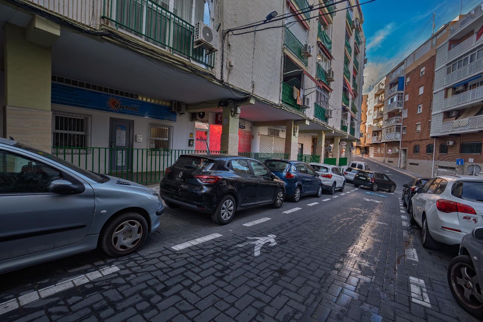 Kaupallinen myytävänä paikassa Benidorm - 85 500 € (Ref: 9220211)