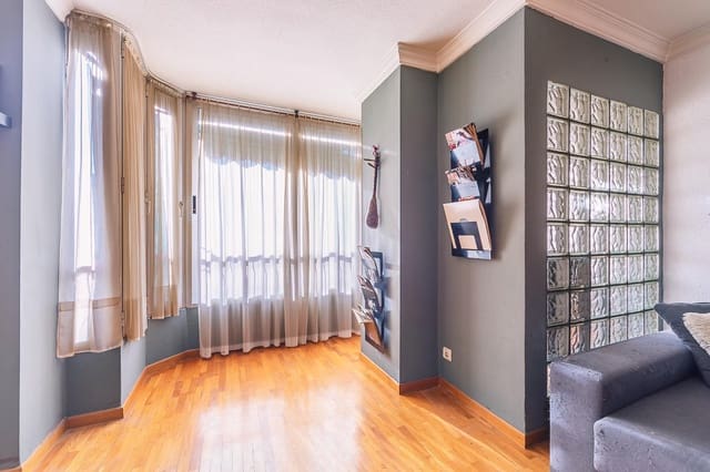 4 sypialnia Mieszkanie na sprzedaż w Santo Domingo, Miasto Alicante / Alacant - 195 000 € (Ref: 9232837)