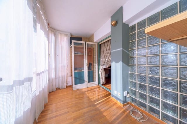 4 sypialnia Mieszkanie na sprzedaż w Santo Domingo, Miasto Alicante / Alacant - 195 000 € (Ref: 9232837)