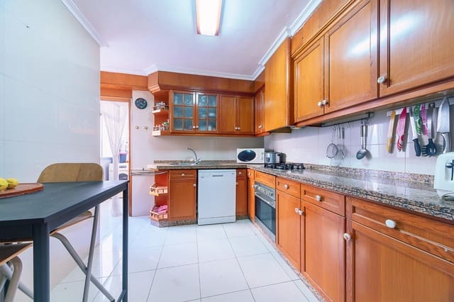 4 sypialnia Mieszkanie na sprzedaż w Santo Domingo, Miasto Alicante / Alacant - 195 000 € (Ref: 9232837)