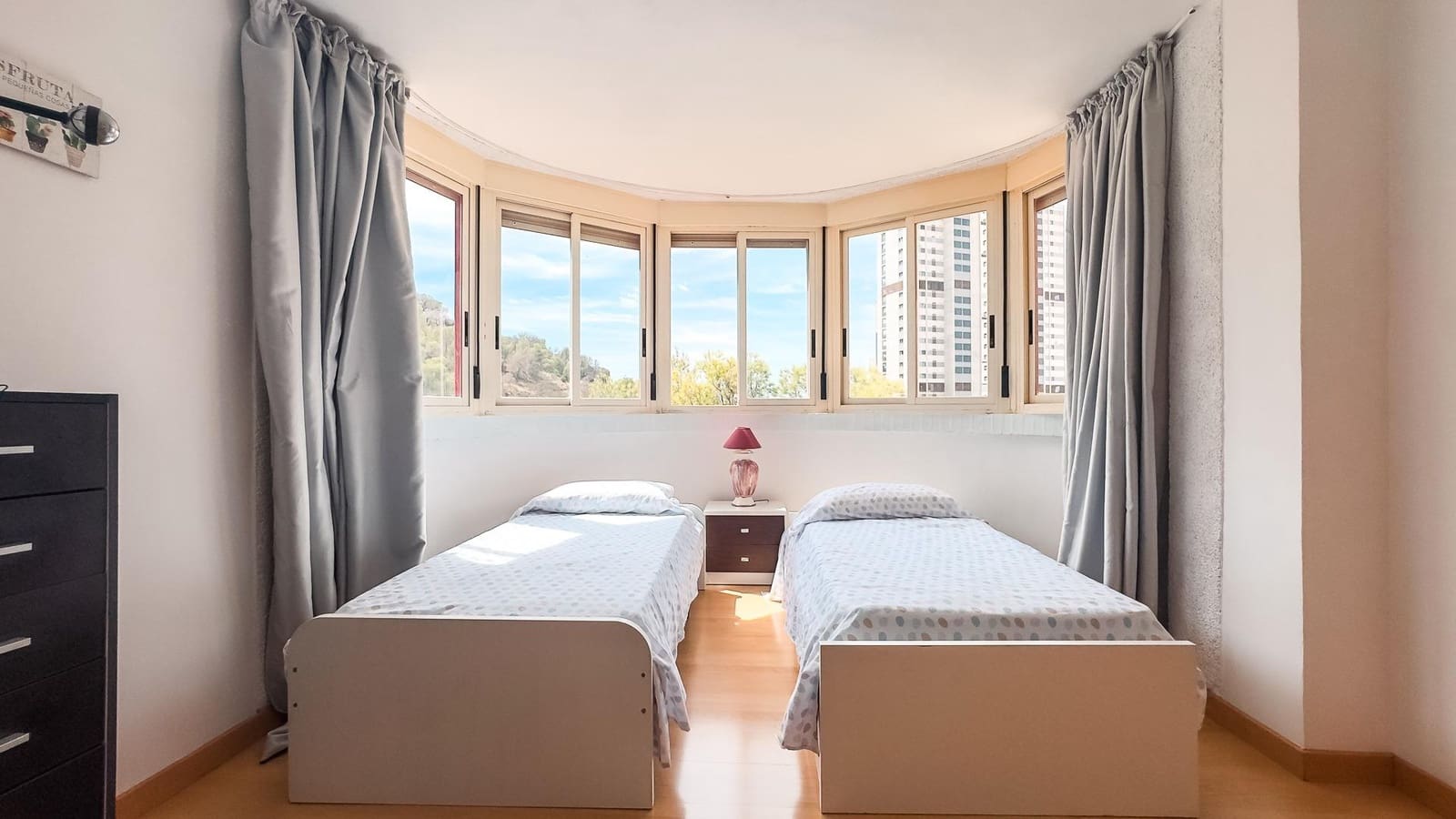 2 sypialnia Mieszkanie na sprzedaż w Benidorm z basenem garażem - 199 000 € (Ref: 9236882)