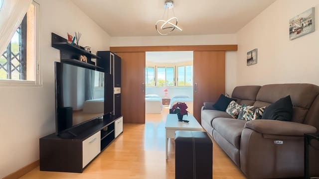 2 soverom Leilighet til salgs i Benidorm med svømmebasseng garasje - € 199 000 (Ref: 9236882)