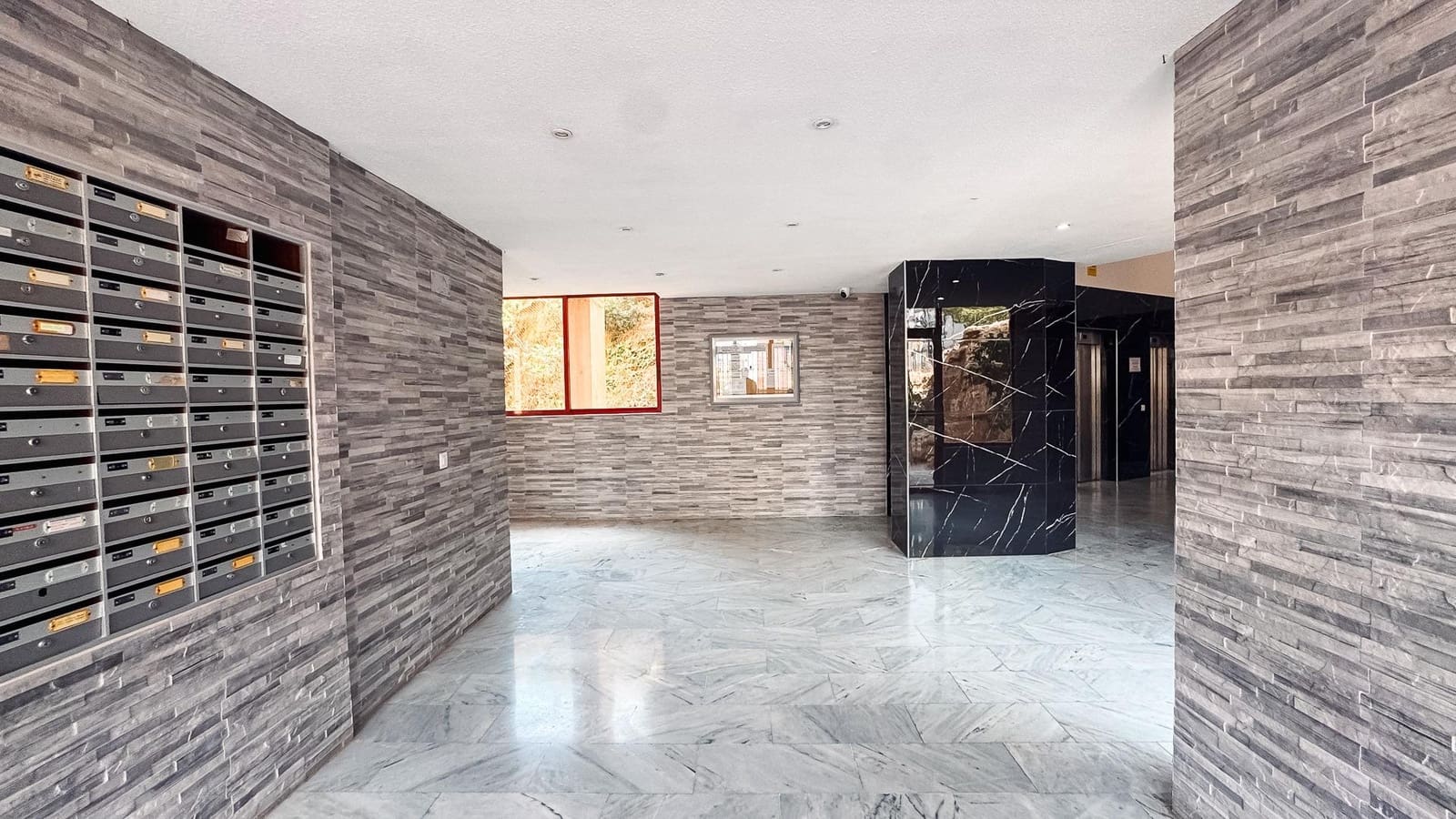 2 sypialnia Mieszkanie na sprzedaż w Benidorm z basenem garażem - 199 000 € (Ref: 9236882)