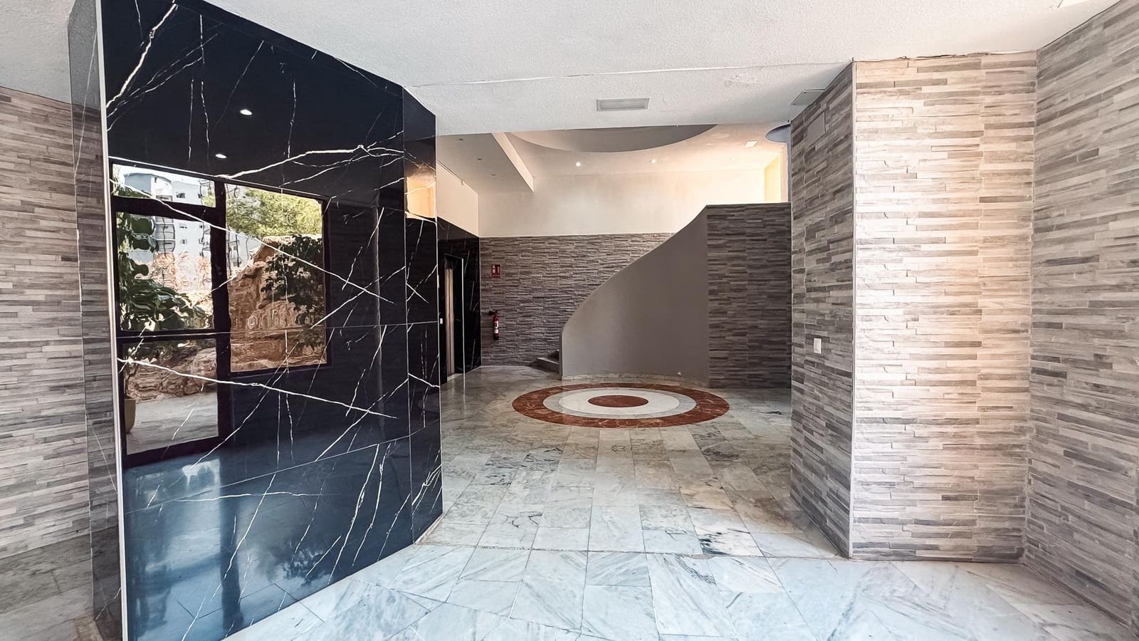 2 sypialnia Mieszkanie na sprzedaż w Benidorm z basenem garażem - 199 000 € (Ref: 9236882)