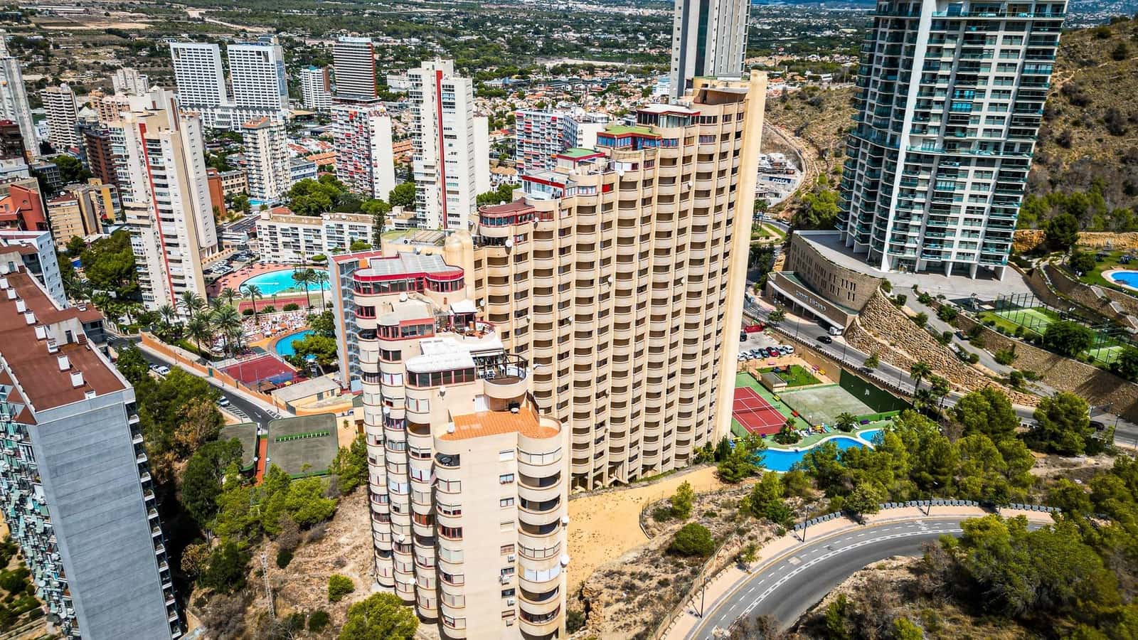 2 sypialnia Mieszkanie na sprzedaż w Benidorm z basenem garażem - 199 000 € (Ref: 9236882)