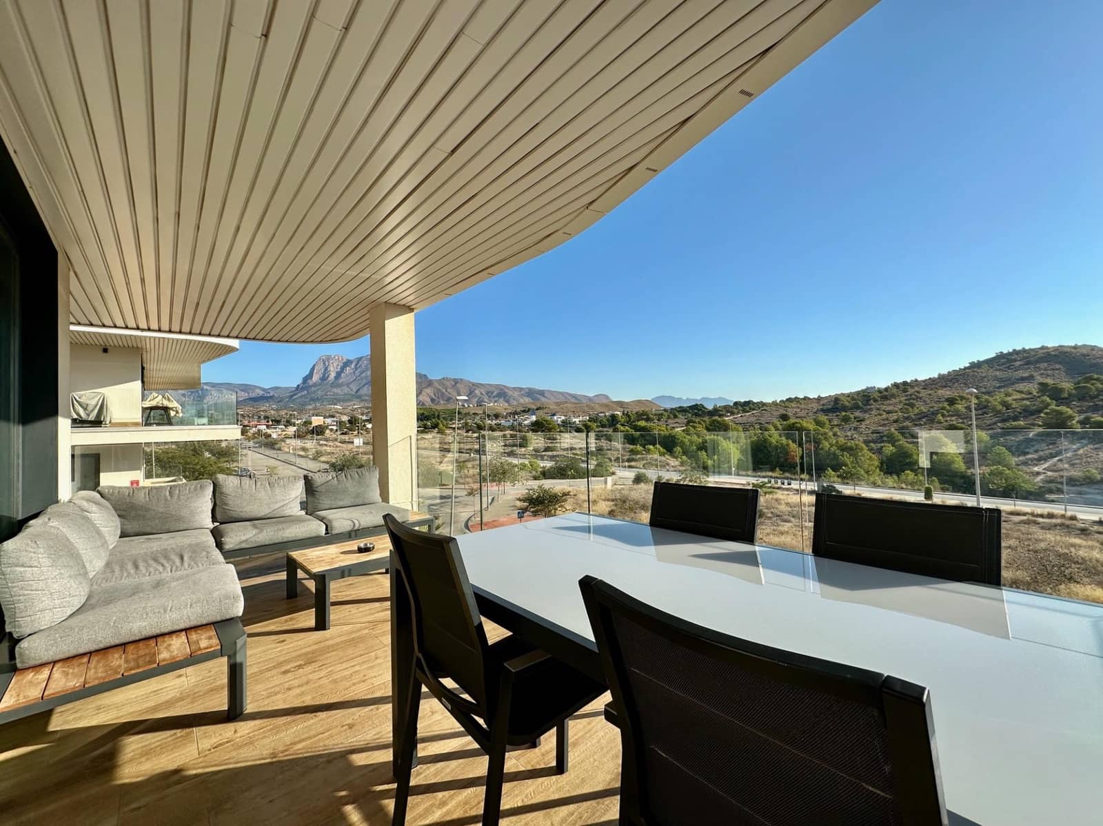 1 bedroom Apartment for rent in La Villajoyosa / Vila Joiosa with pool - € 1,275 (Ref: 9243310)