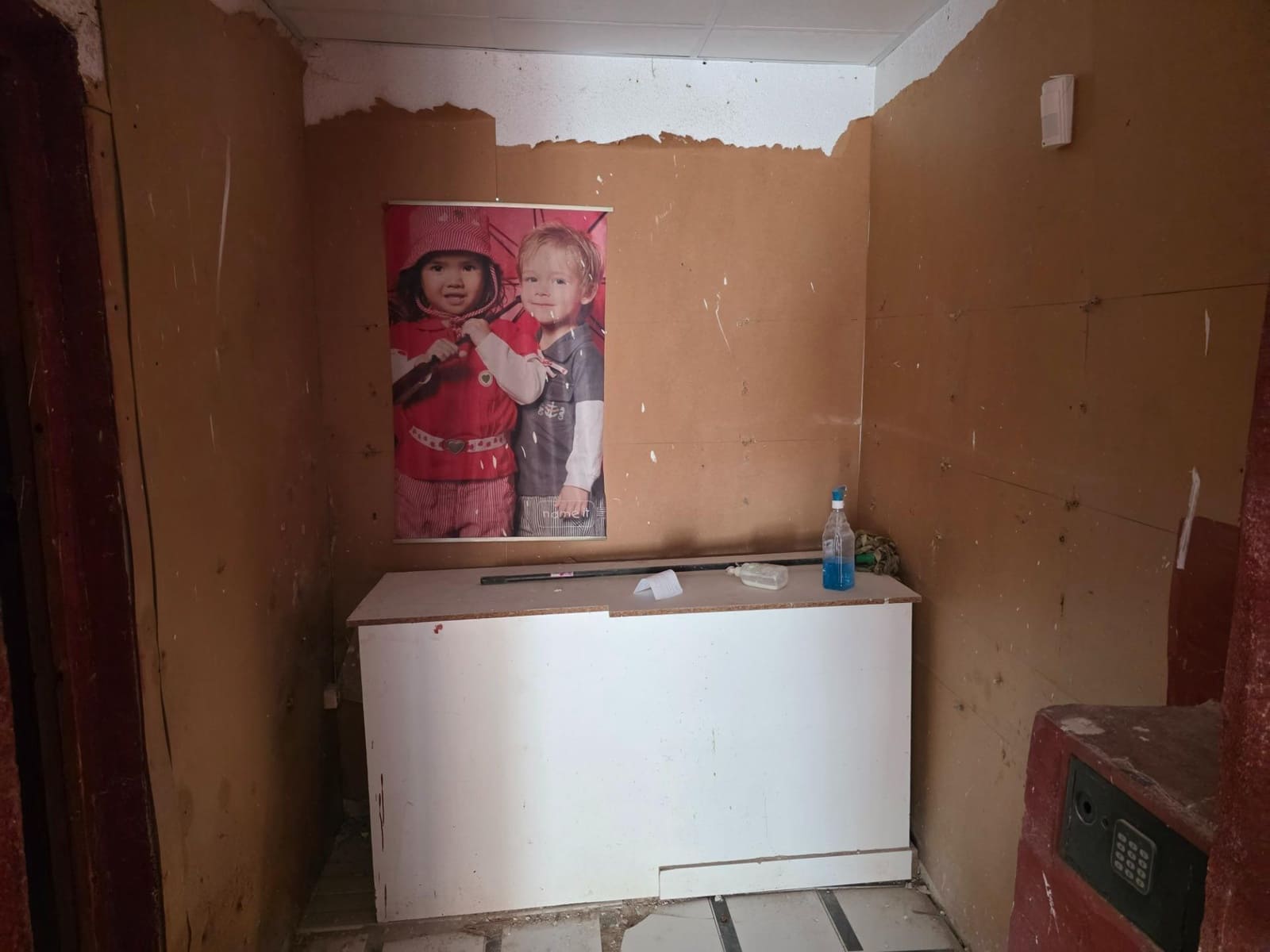 Erhverv til leje i Novelda - € 350 (Ref: 9247198)