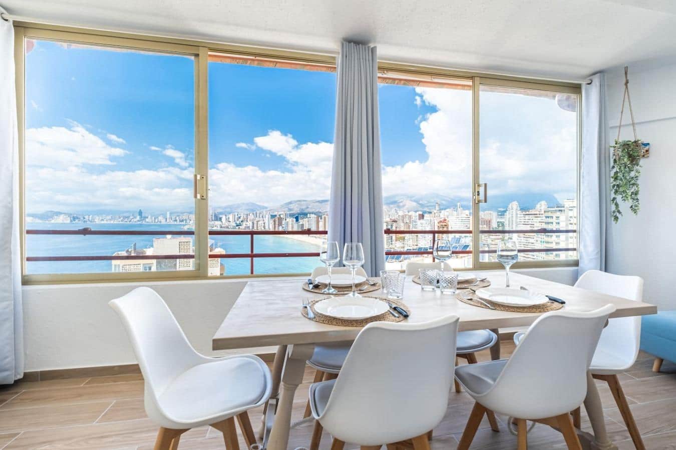 2 slaapkamer Appartement te huur in Benidorm met zwembad - € 1.200 (Ref: 9257234)