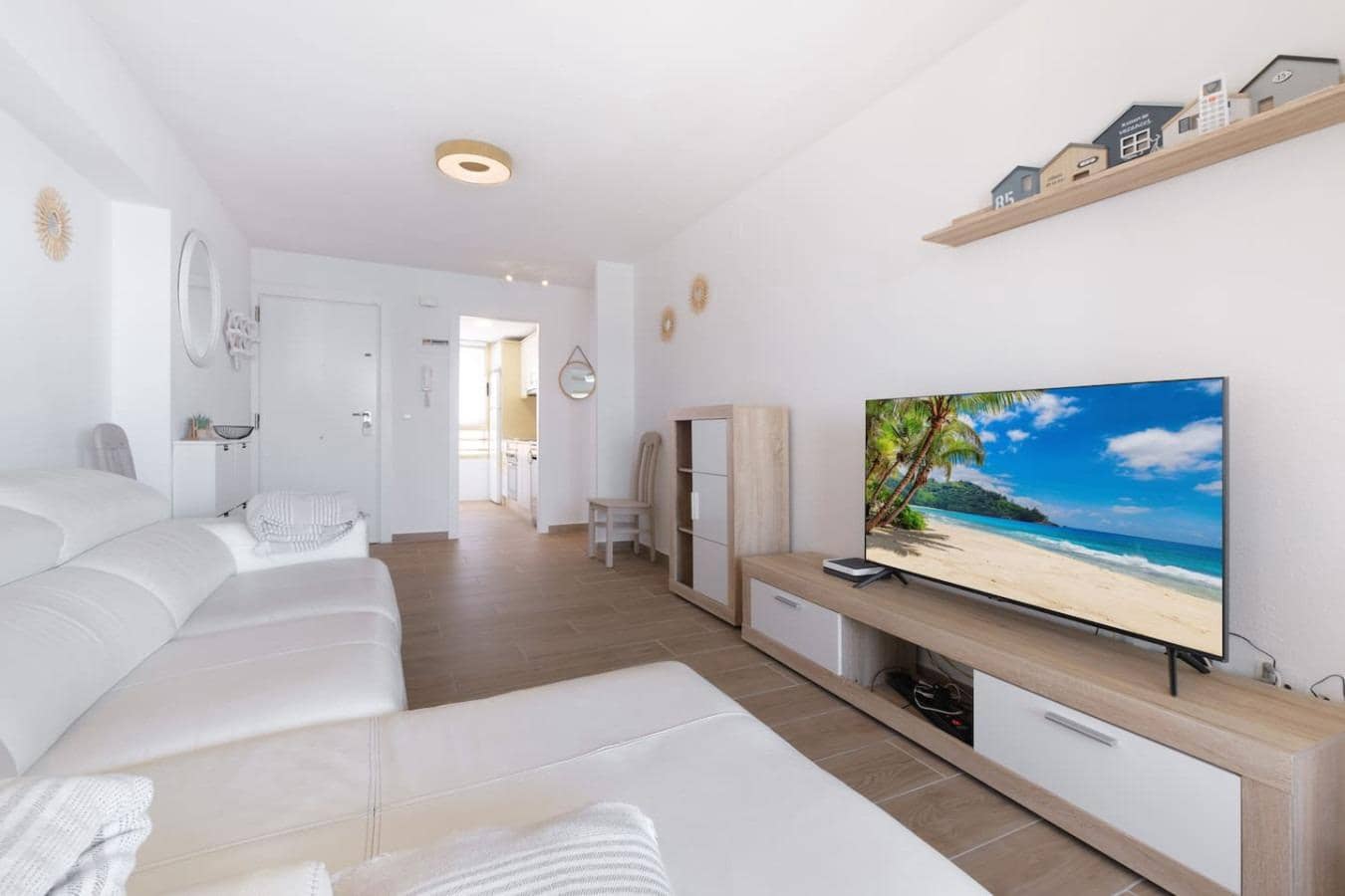 2 slaapkamer Appartement te huur in Benidorm met zwembad - € 1.200 (Ref: 9257234)