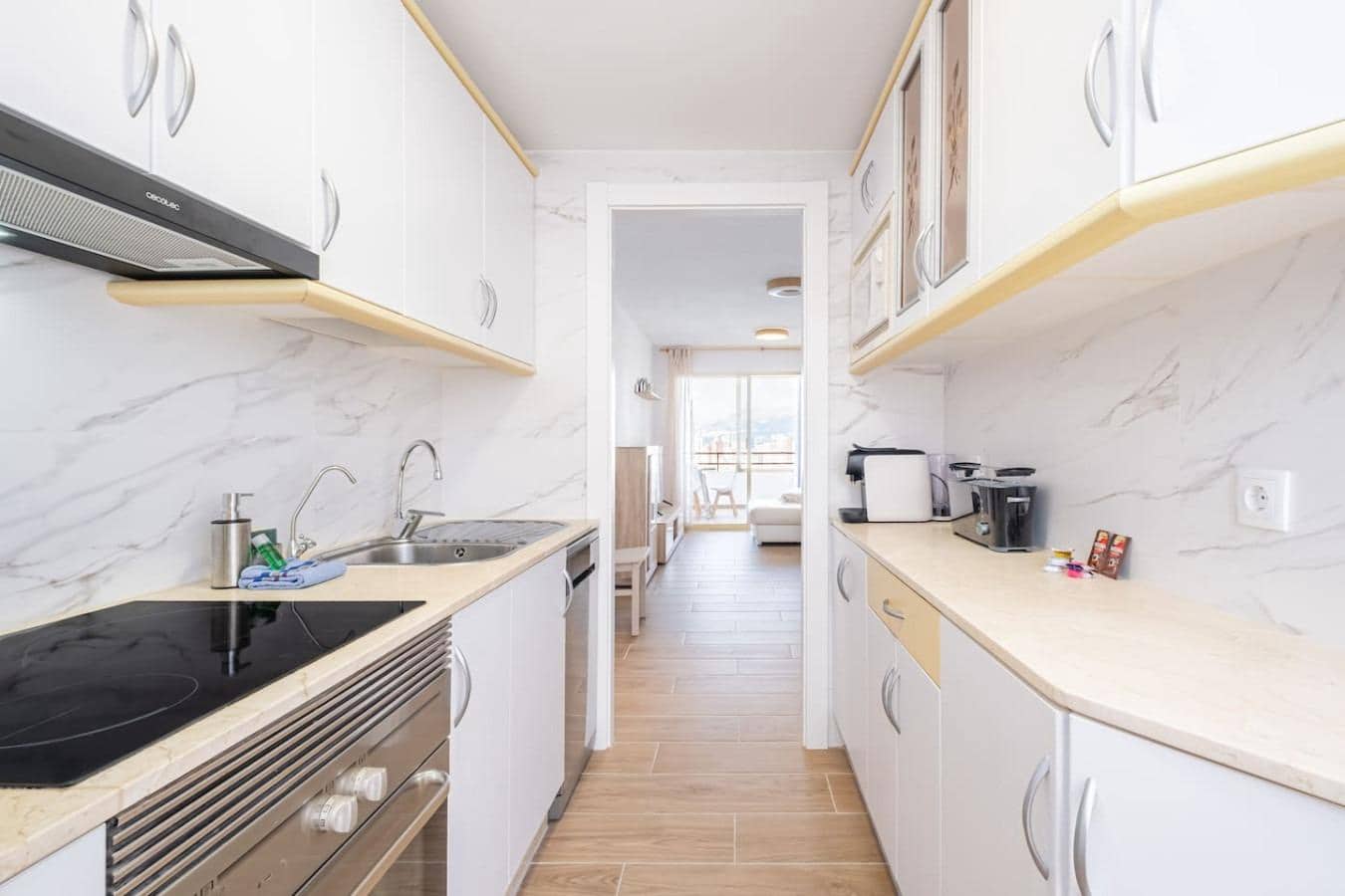 2 slaapkamer Appartement te huur in Benidorm met zwembad - € 1.200 (Ref: 9257234)