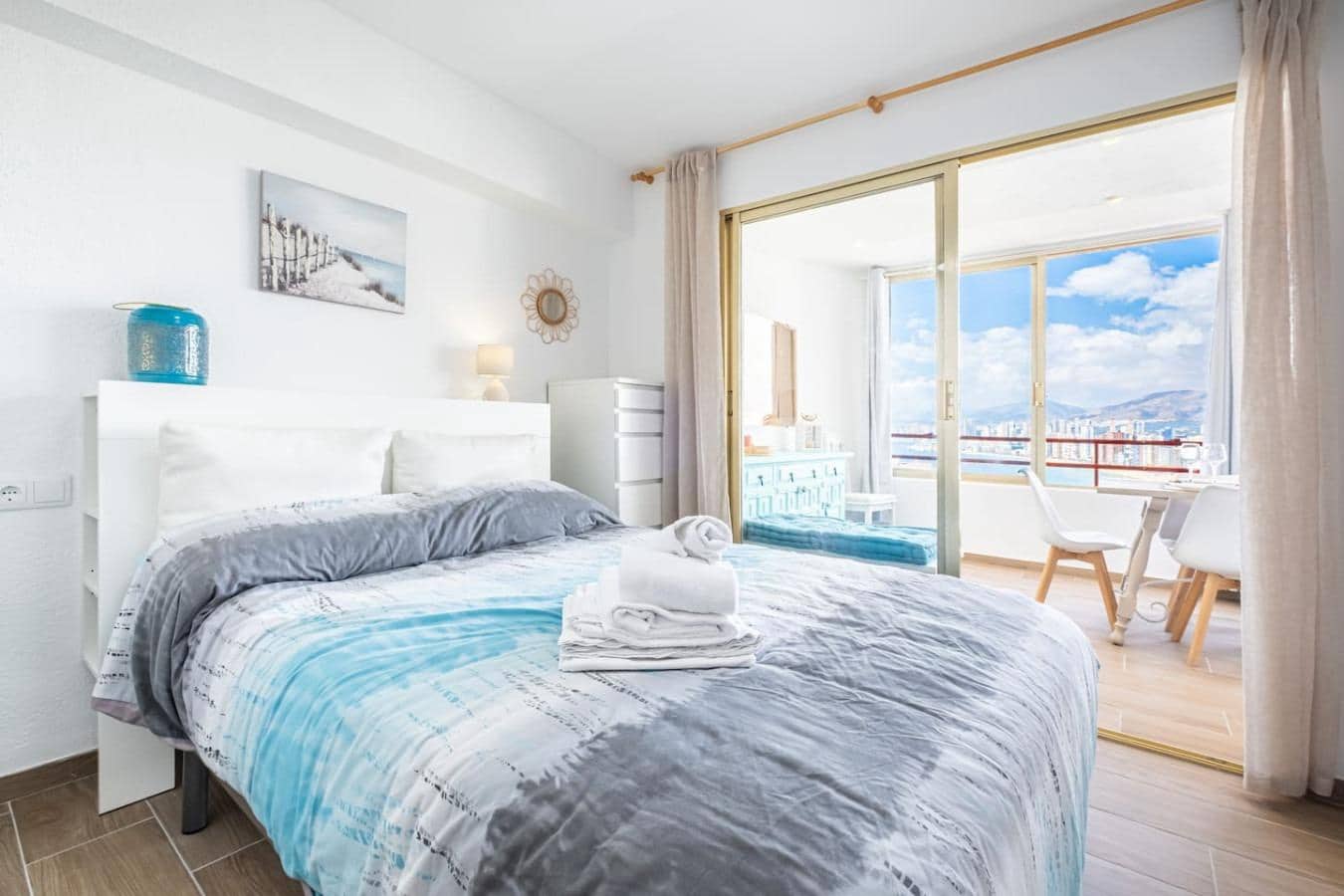 2 slaapkamer Appartement te huur in Benidorm met zwembad - € 1.200 (Ref: 9257234)