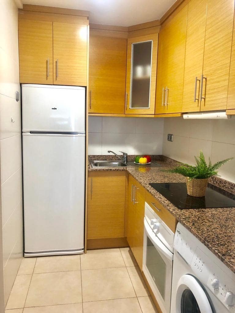1 bedroom Flat for rent in Alicante / Alacant city with pool garage - € 750 (Ref: 9264433)