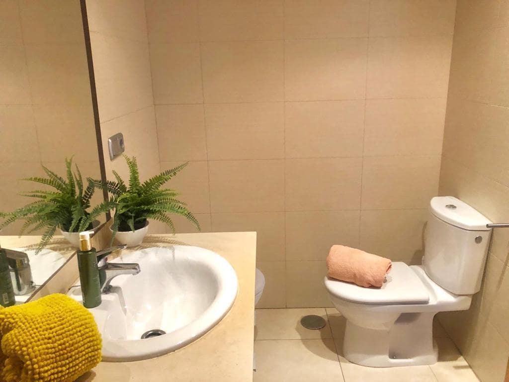 1 bedroom Flat for rent in Alicante / Alacant city with pool garage - € 750 (Ref: 9264433)