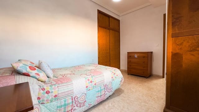 3 bedroom Bungalow for sale in Catral with garage - € 165,000 (Ref: 9272537)