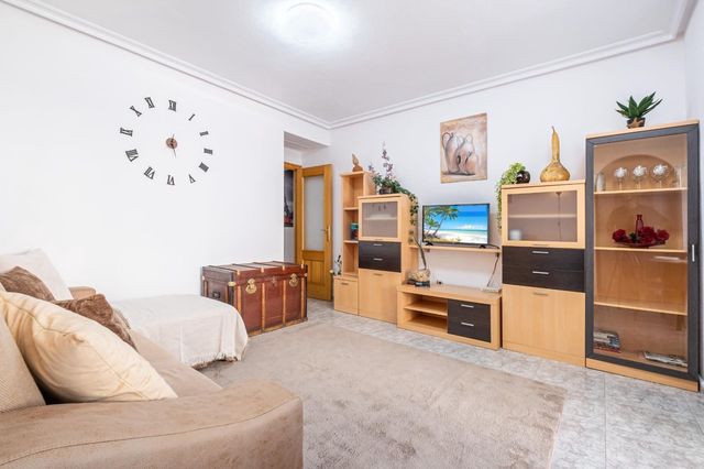 2 soverom Leilighet til leie i Guardamar del Segura med garasje - € 1 050 (Ref: 9303433)