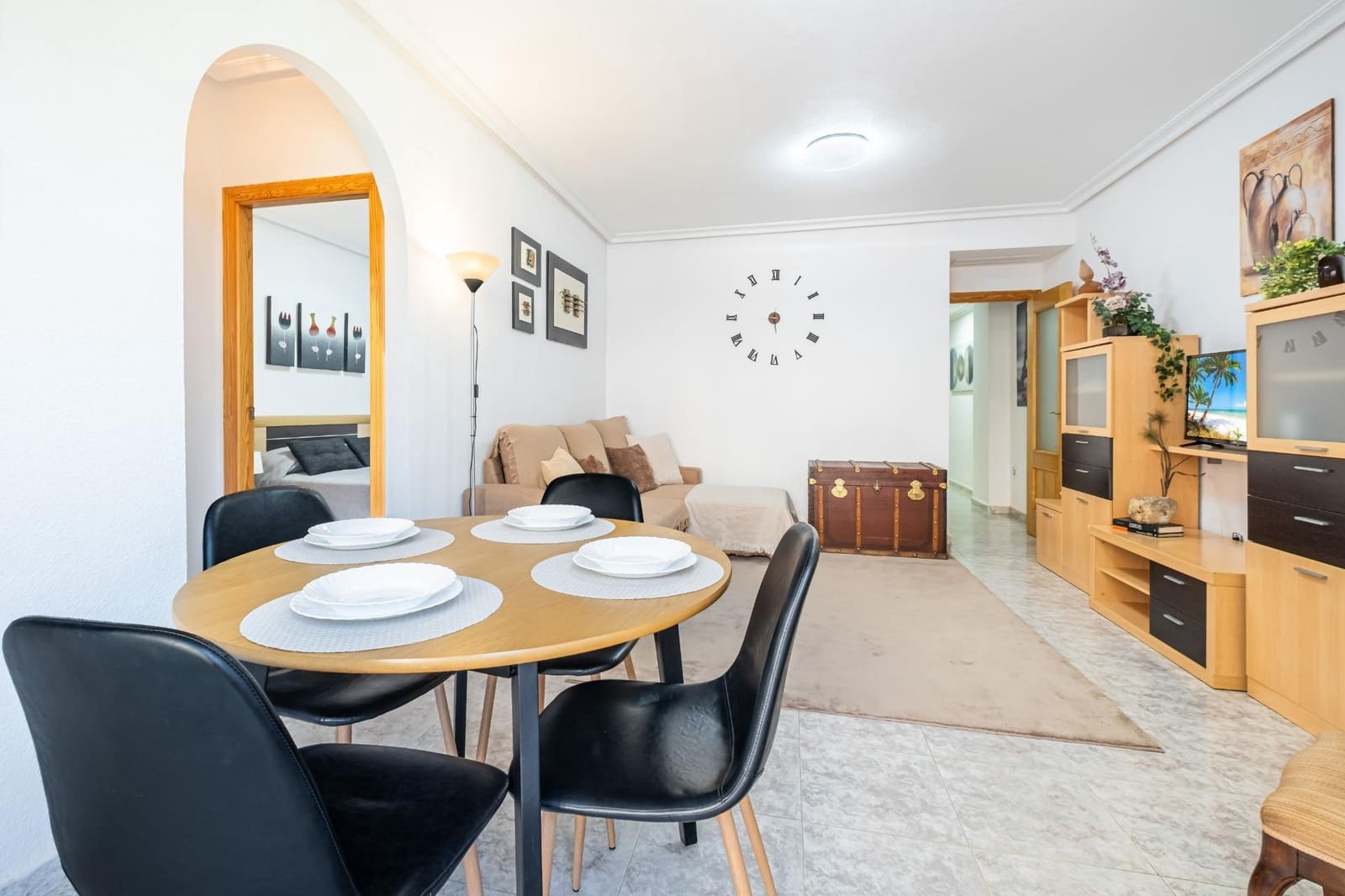 2 soverom Leilighet til leie i Guardamar del Segura med garasje - € 1 050 (Ref: 9303433)