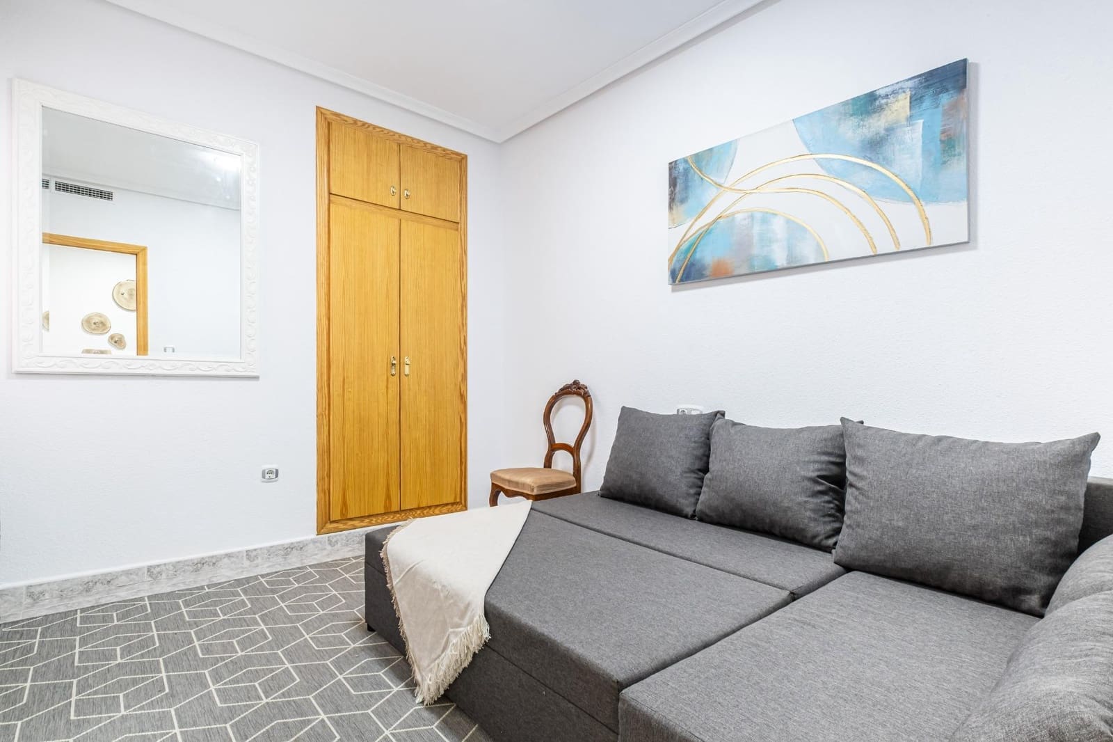 2 soverom Leilighet til leie i Guardamar del Segura med garasje - € 1 050 (Ref: 9303433)