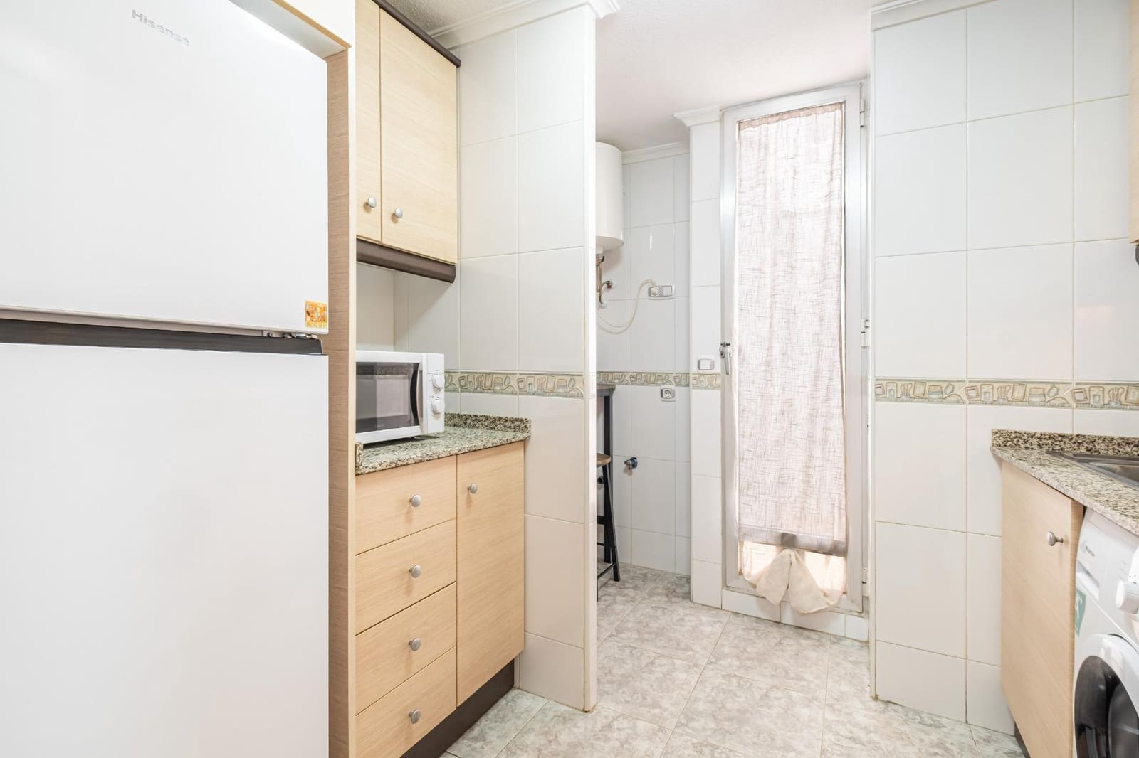 2 soverom Leilighet til leie i Guardamar del Segura med garasje - € 1 050 (Ref: 9303433)
