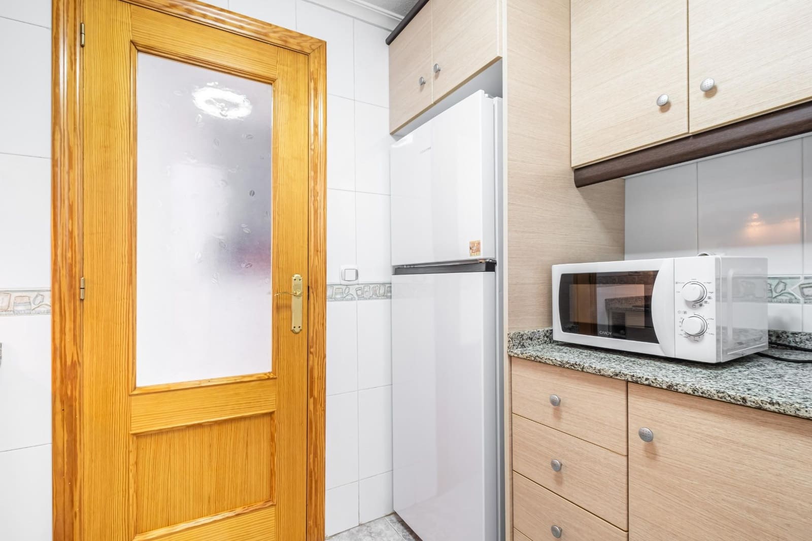 2 soverom Leilighet til leie i Guardamar del Segura med garasje - € 1 050 (Ref: 9303433)