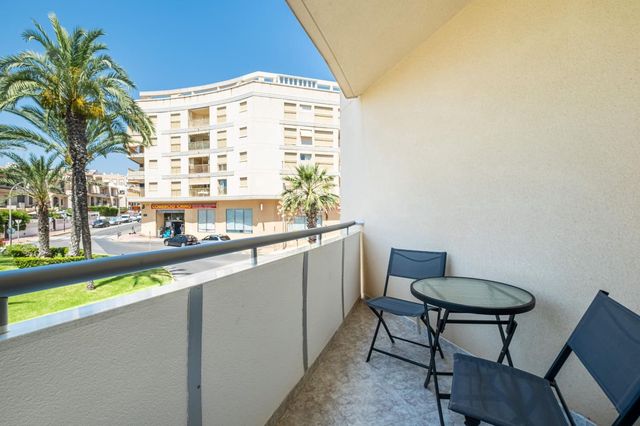 2 soverom Leilighet til leie i Guardamar del Segura med garasje - € 1 050 (Ref: 9303433)