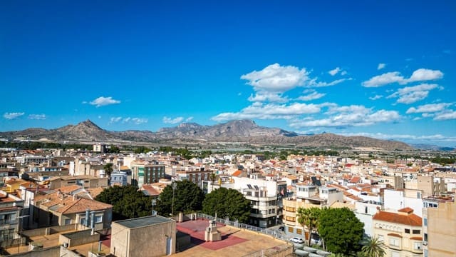 6 quarto Casa em Banda para venda em Novelda - 349 900 € (Ref: 9308558)