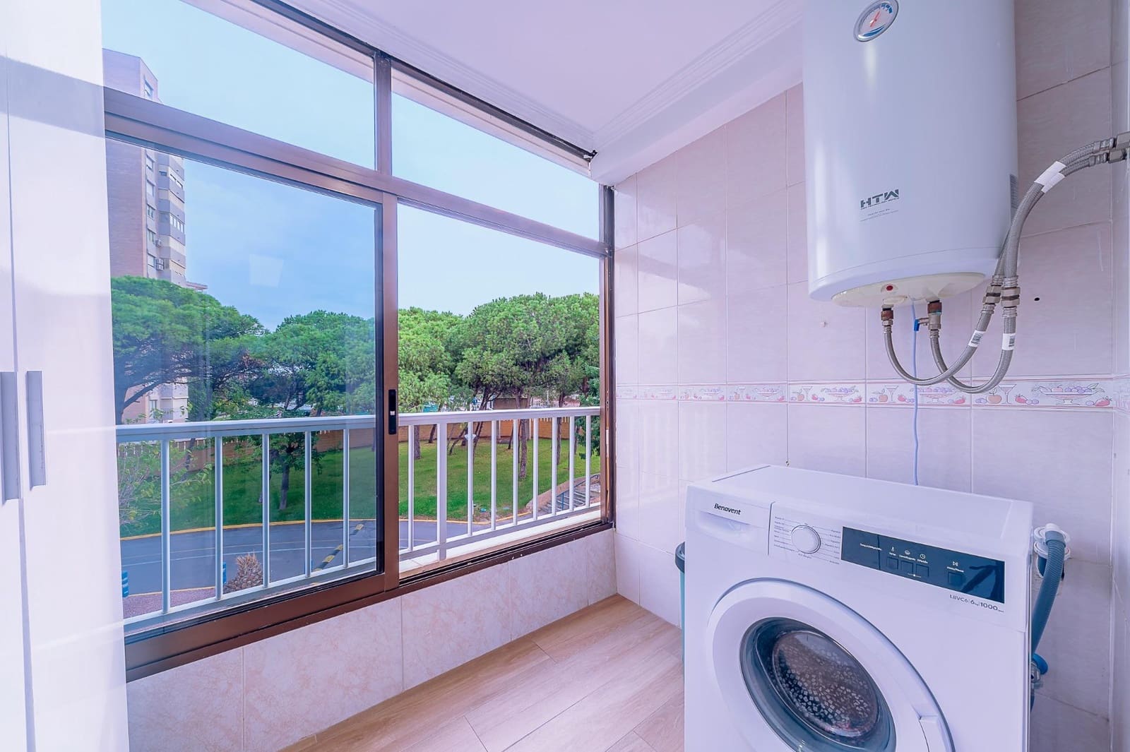 Piso de 3 habitaciones en Playa de San Juan en venta con piscina - 345.000 € (Ref: 9310857)
