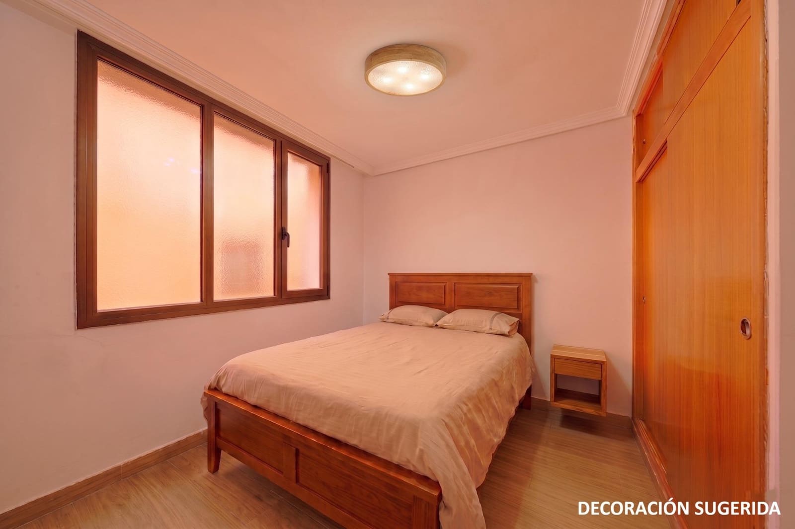 Piso de 3 habitaciones en Playa de San Juan en venta con piscina - 345.000 € (Ref: 9310857)