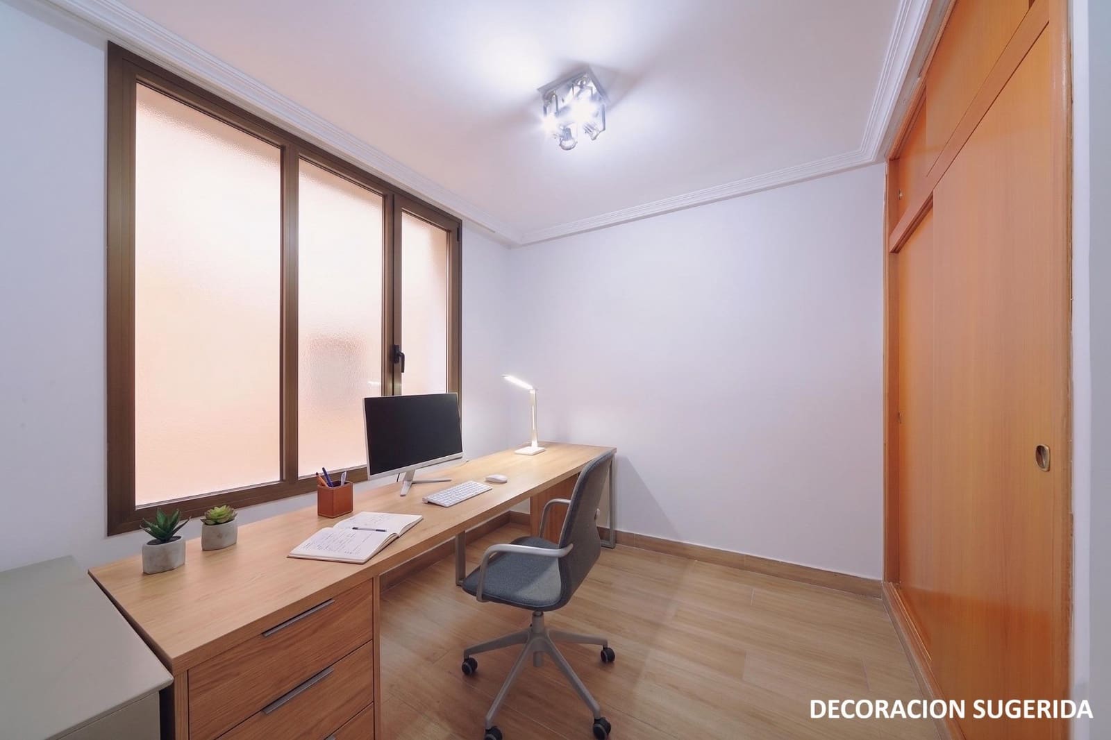Piso de 3 habitaciones en Playa de San Juan en venta con piscina - 345.000 € (Ref: 9310857)