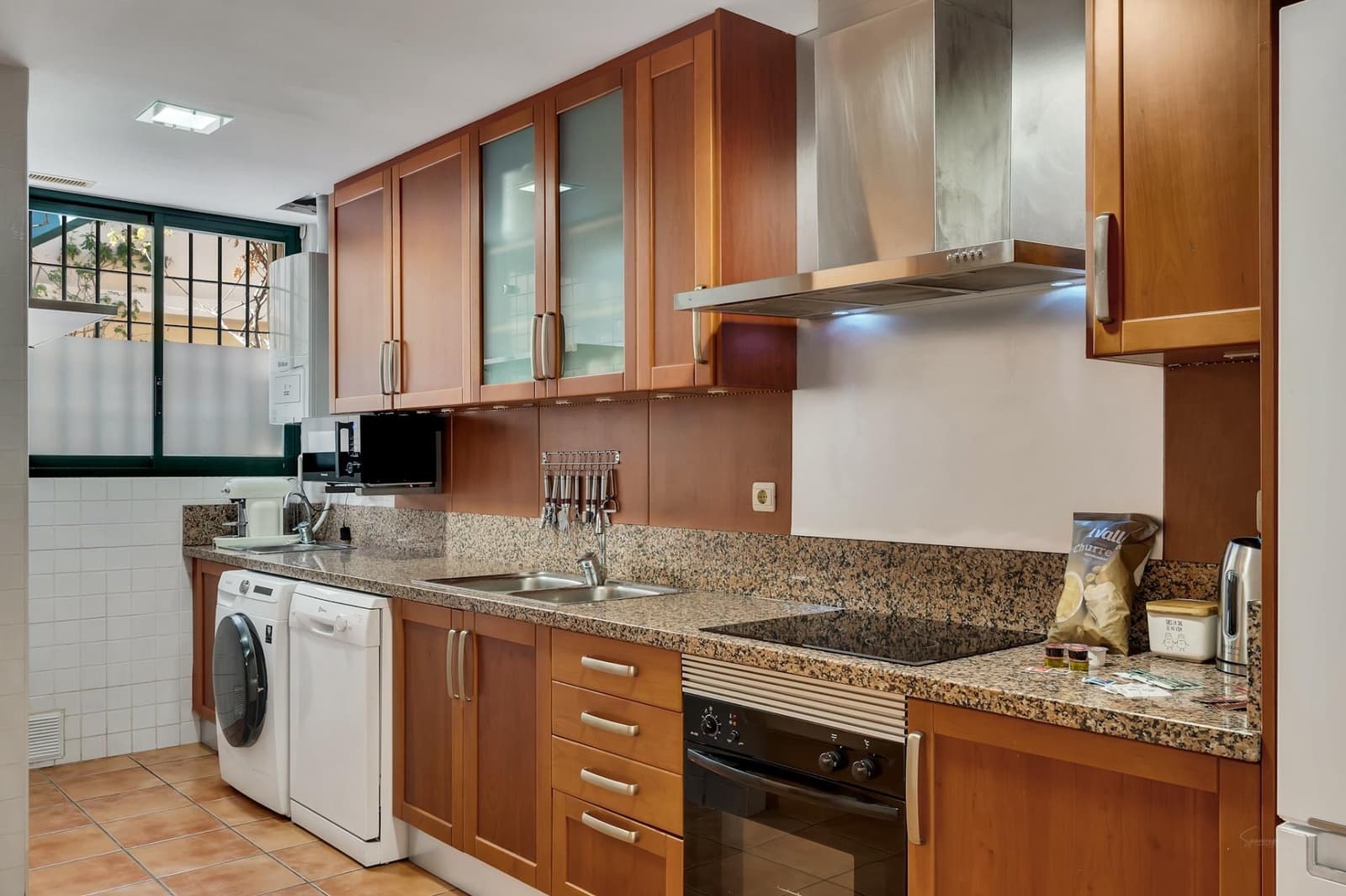 4 sypialnia Dom szeregowy na sprzedaż w Arenal z basenem garażem - 670 000 € (Ref: 9326393)