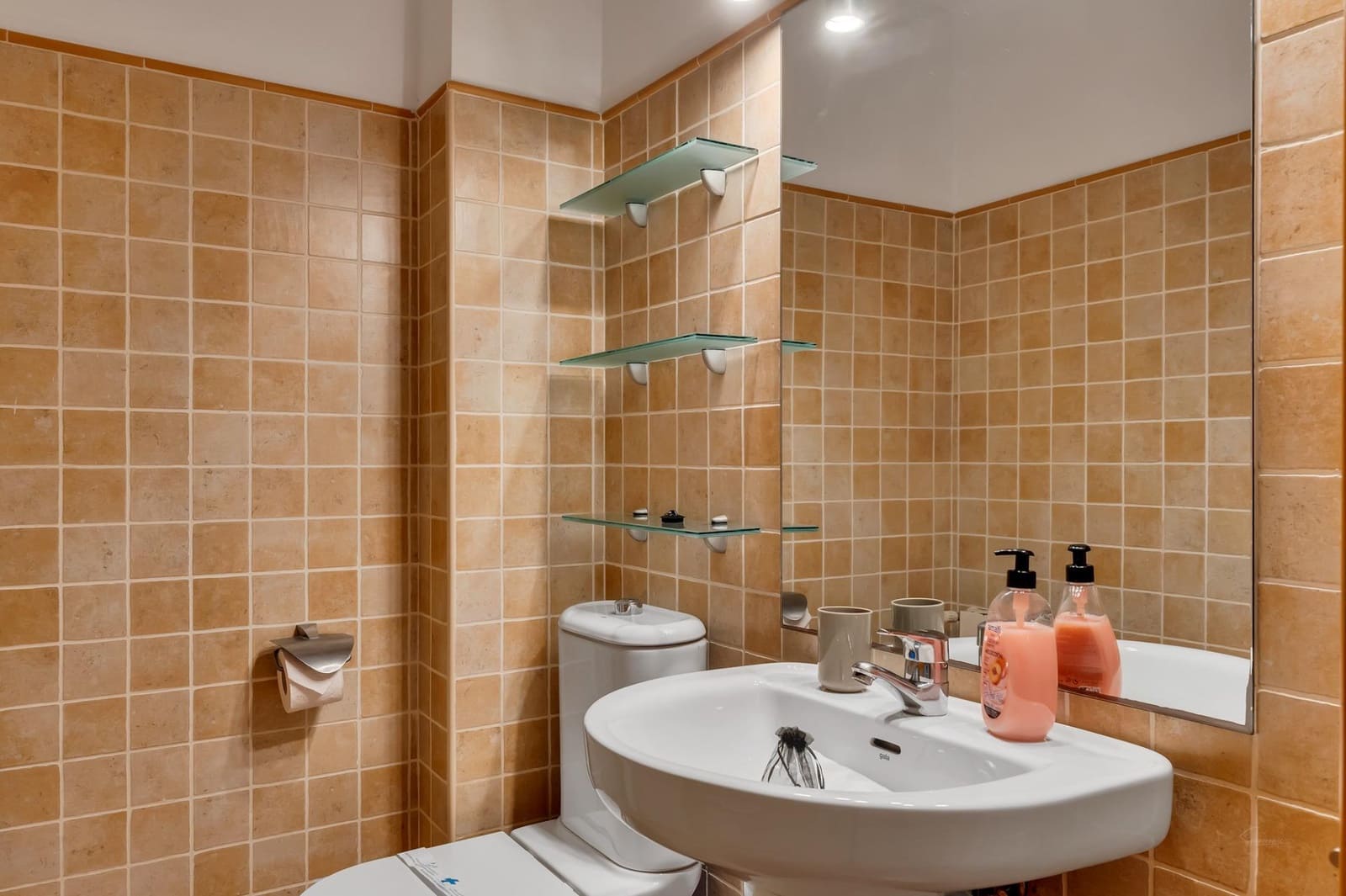 4 sypialnia Dom szeregowy na sprzedaż w Arenal z basenem garażem - 670 000 € (Ref: 9326393)