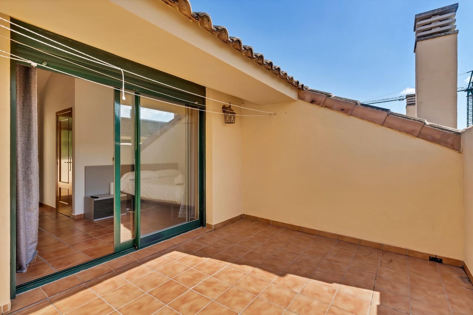 4 sypialnia Dom szeregowy na sprzedaż w Arenal z basenem garażem - 670 000 € (Ref: 9326393)