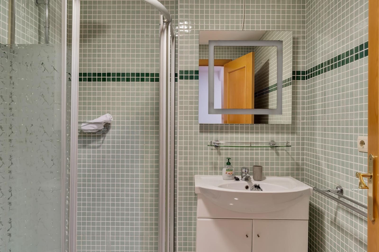 4 sypialnia Dom szeregowy na sprzedaż w Arenal z basenem garażem - 670 000 € (Ref: 9326393)