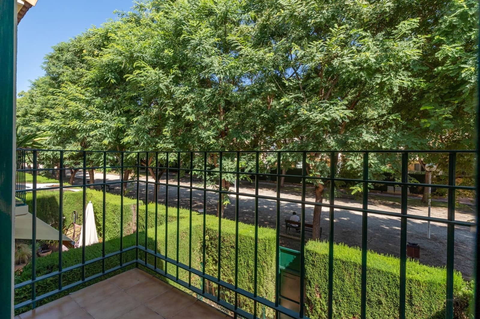 4 sypialnia Dom szeregowy na sprzedaż w Arenal z basenem garażem - 670 000 € (Ref: 9326393)