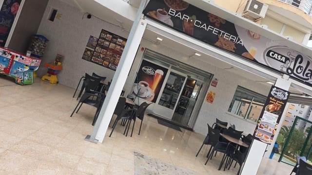 Erhverv til salg i Benidorm - € 170.000 (Ref: 9326395)