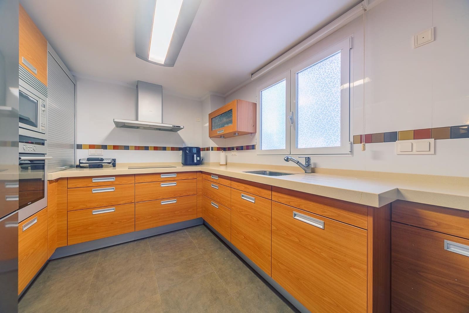 4 sypialnia Mieszkanie na sprzedaż w Playa de San Juan z basenem garażem - 630 000 € (Ref: 9330572)