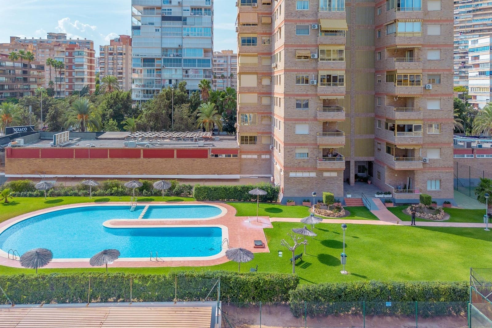 4 sypialnia Mieszkanie na sprzedaż w Playa de San Juan z basenem garażem - 630 000 € (Ref: 9330572)