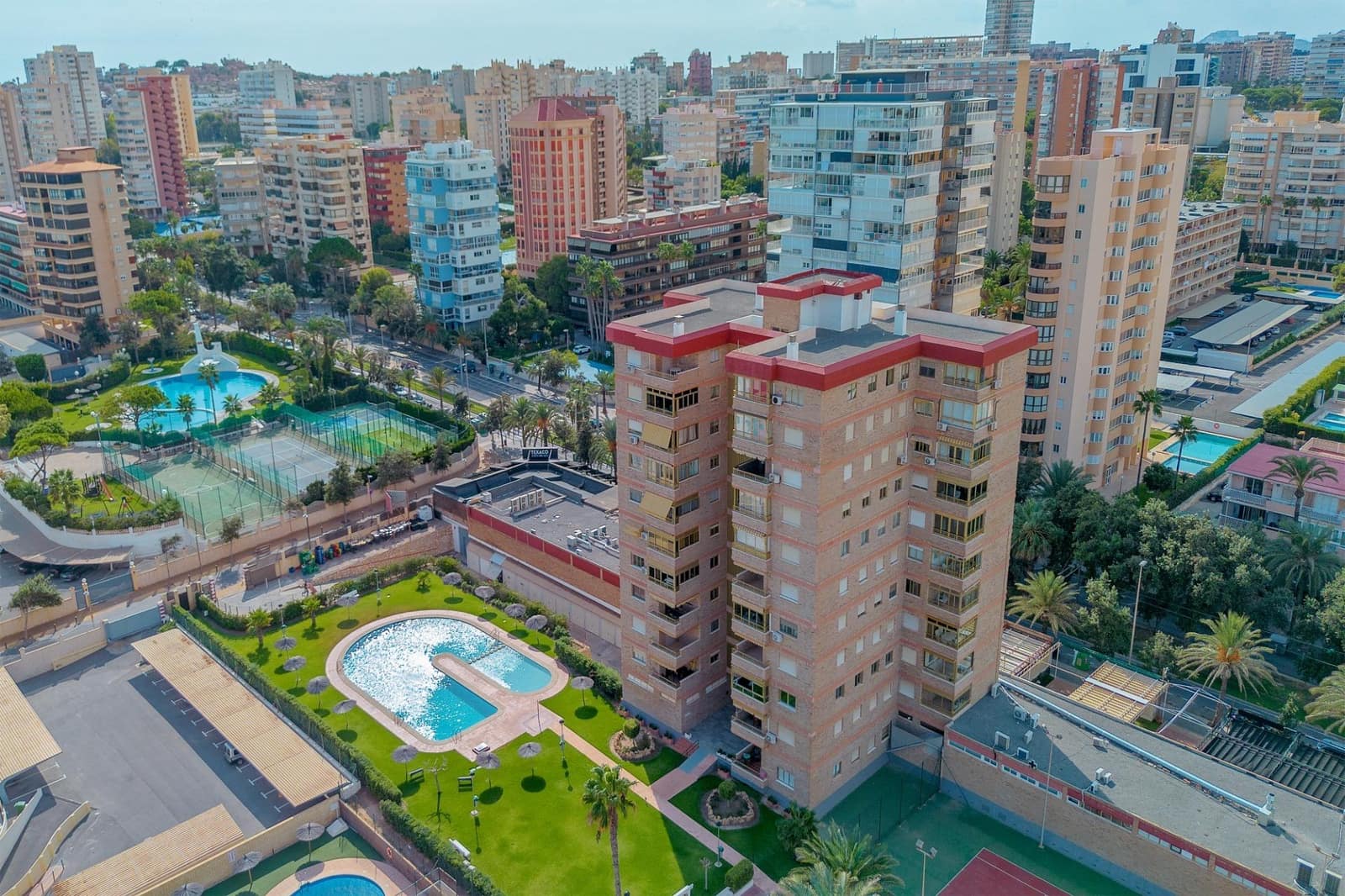 4 sypialnia Mieszkanie na sprzedaż w Playa de San Juan z basenem garażem - 630 000 € (Ref: 9330572)