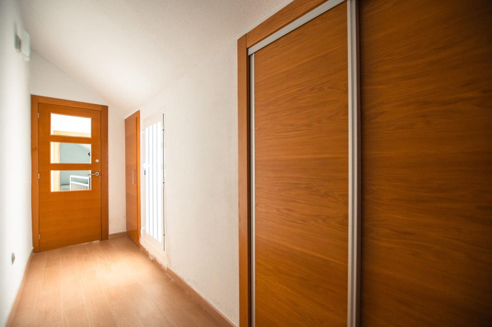 4 sypialnia Willa na sprzedaż w Muchamiel / Mutxamel z basenem - 850 000 € (Ref: 9334877)