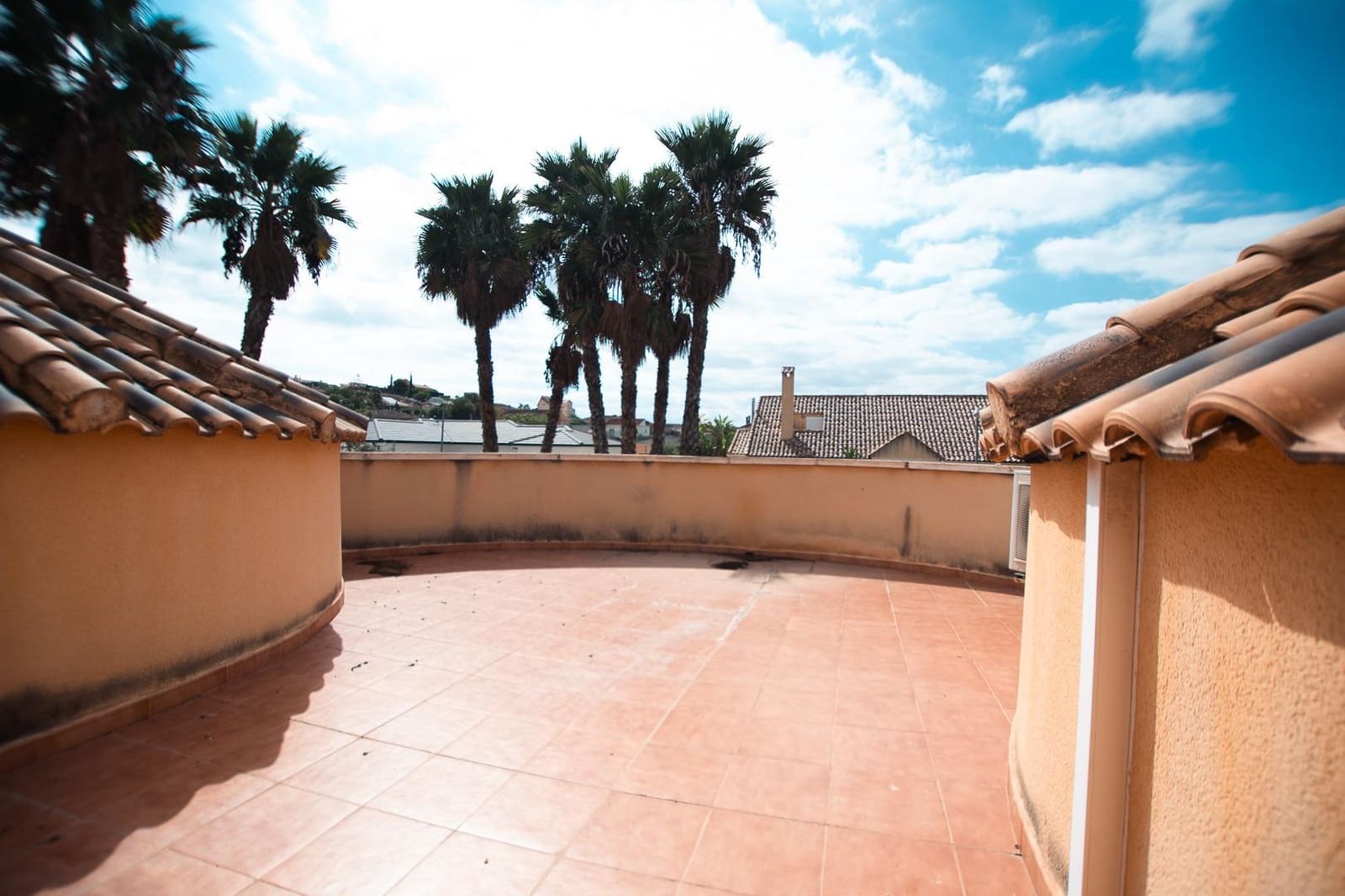 4 sypialnia Willa na sprzedaż w Muchamiel / Mutxamel z basenem - 850 000 € (Ref: 9334877)