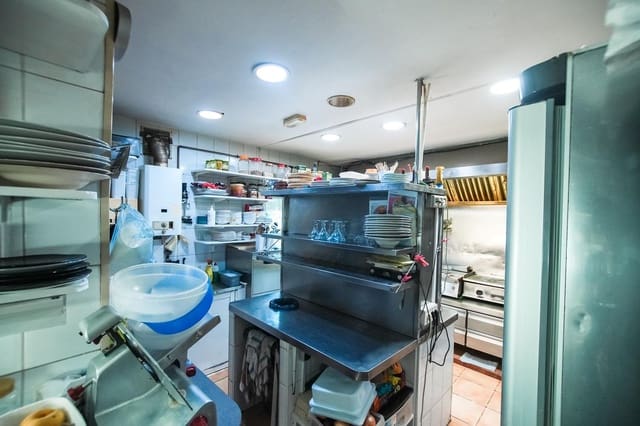 Yritys vuokrattavana paikassa El Puerto, Dénia - 1 750 € (Ref: 9337967)