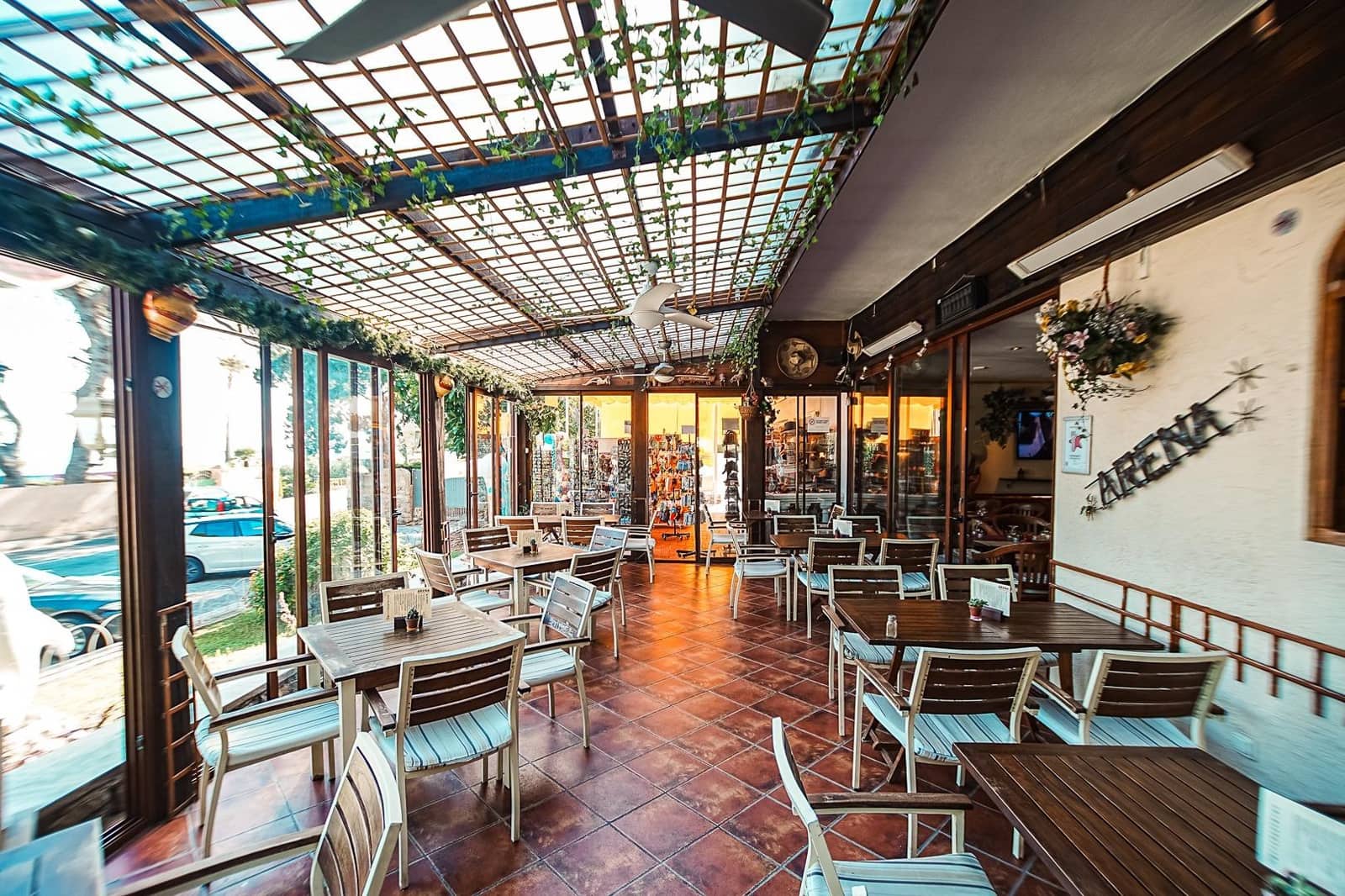 Biznes do wynajęcia w Denia - 1 750 € (Ref: 9337967)