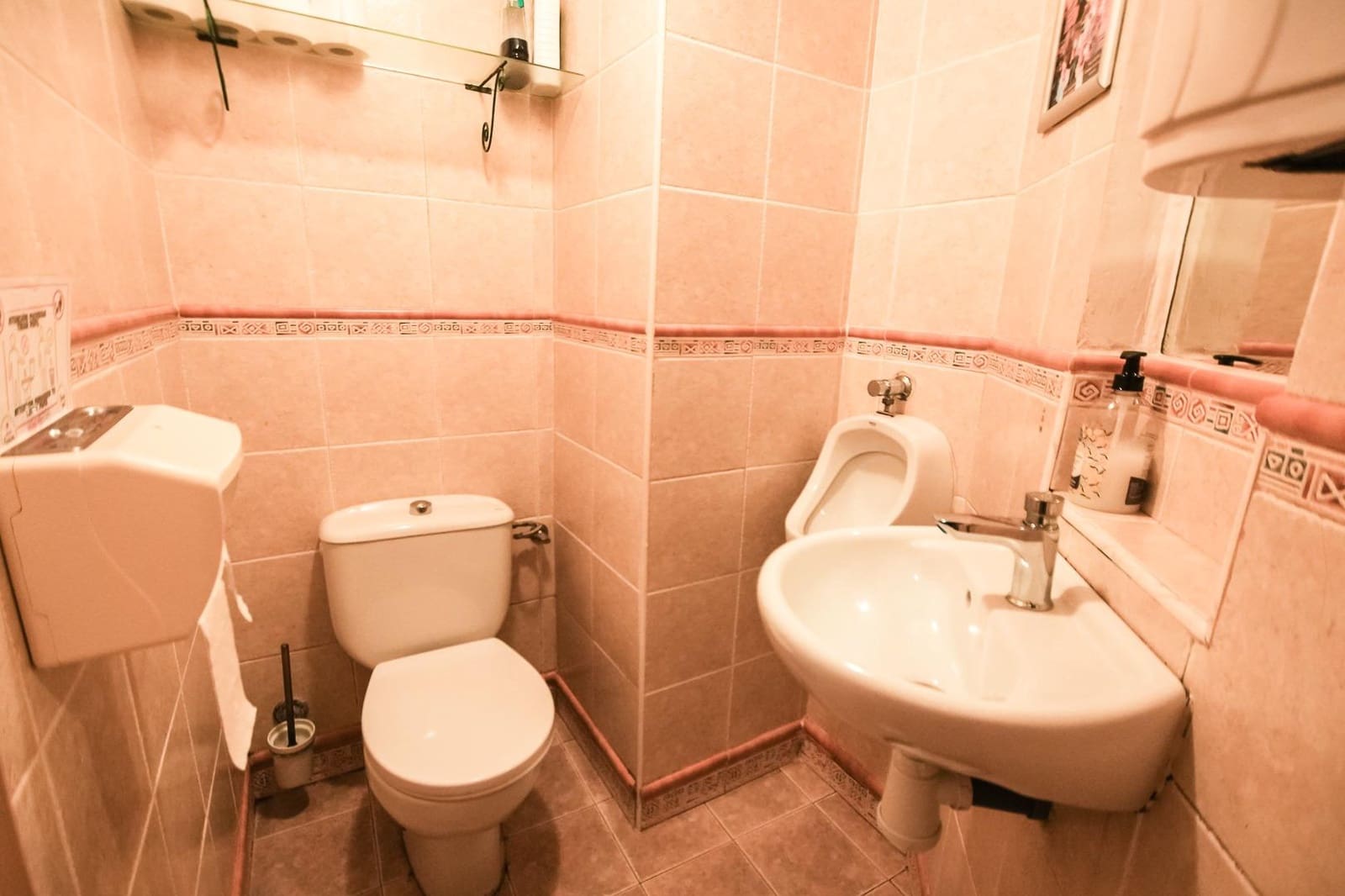 Biznes do wynajęcia w Denia - 1 750 € (Ref: 9337967)