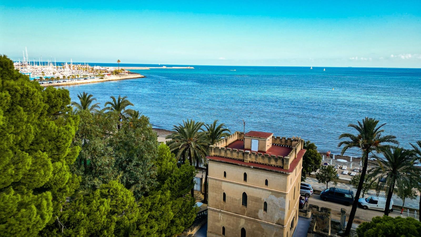 Biznes do wynajęcia w Denia - 1 750 € (Ref: 9337967)