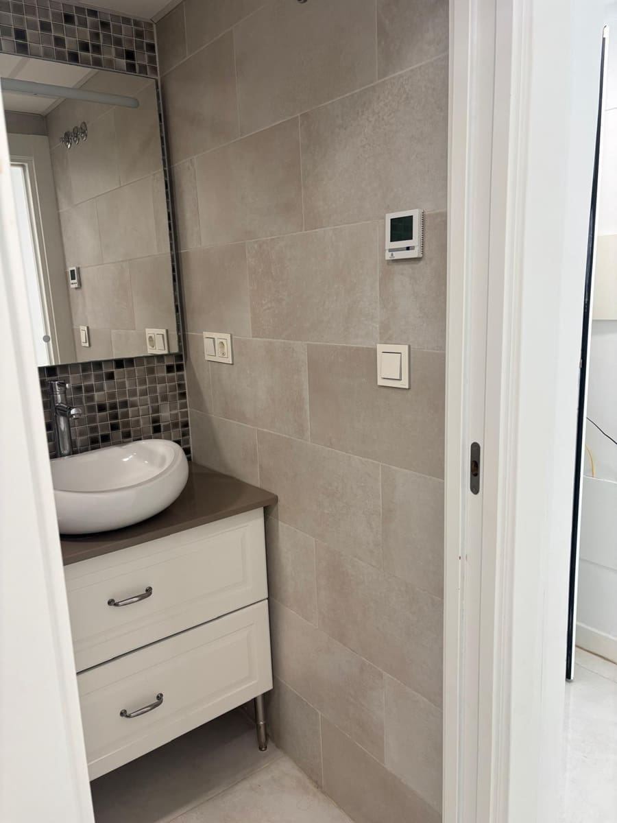 2 makuuhuone Huoneisto vuokrattavana paikassa Gran Alacant mukana uima-altaan - 980 € (Ref: 9344718)