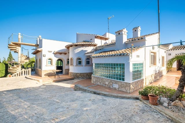 5 makuuhuone Huvila myytävänä paikassa Javea / Xàbia mukana uima-altaan - 630 000 € (Ref: 9349481)