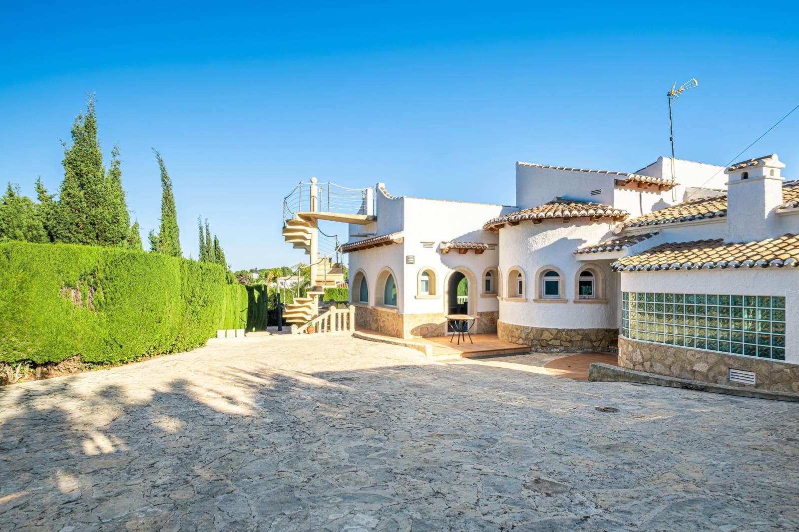 5 makuuhuone Huvila myytävänä paikassa Javea / Xabia mukana uima-altaan - 630 000 € (Ref: 9349481)