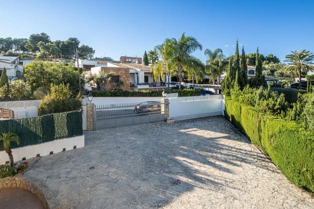 5 makuuhuone Huvila myytävänä paikassa Javea / Xàbia mukana uima-altaan - 630 000 € (Ref: 9349481)