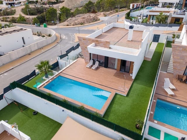 Chalet de 4 habitaciones en Finestrat en venta con piscina garaje - 890.000 € (Ref: 9360598)