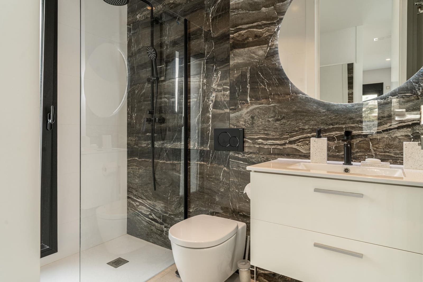 4 quarto Moradia para venda em Finestrat com piscina garagem - 890 000 € (Ref: 9360598)